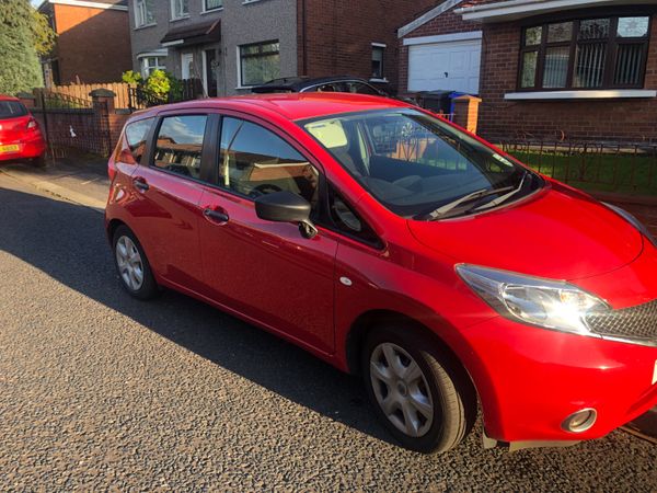 Nissan Note Hatchback, Petrol, 2014, Red
