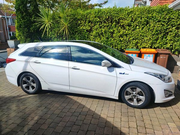 Hyundai i40 Estate, Diesel, 2014, White