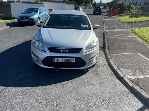 Ford Mondeo Hatchback, Diesel, 2014, Silver