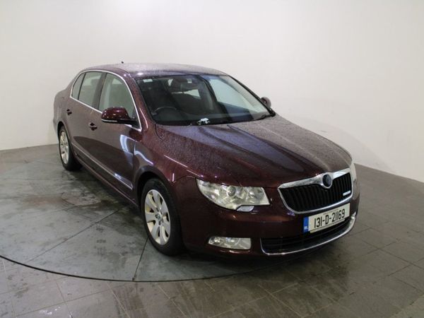 Skoda Superb Saloon, Diesel, 2013, Red
