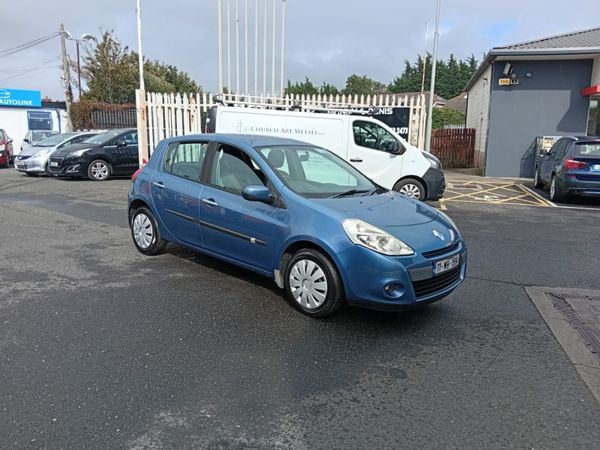 Renault Clio Hatchback, Ethanol Petrol, 2011, Blue