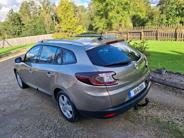 Renault Megane Estate, Diesel, 2010, Gold