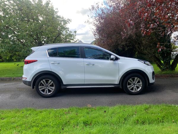 Kia Sportage SUV, Diesel, 2016, White
