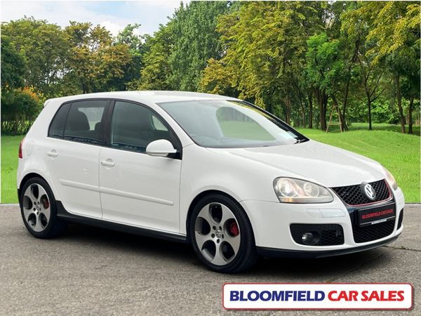 Volkswagen Golf Hatchback, Petrol, 2007, White