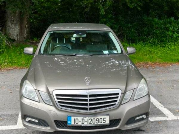 Mercedes-Benz E-Class Saloon, Diesel, 2010, Grey