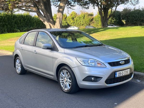 Ford Focus Hatchback, Diesel, 2009, Silver
