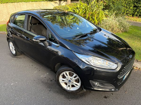 Ford Fiesta Hatchback, Petrol, 2015, Black