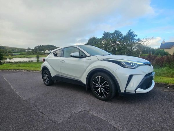 Toyota C-HR Hatchback, Petrol Hybrid, 2020, White