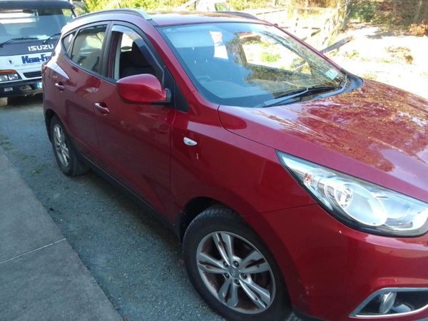 Hyundai ix35 SUV, Diesel, 2011, Red