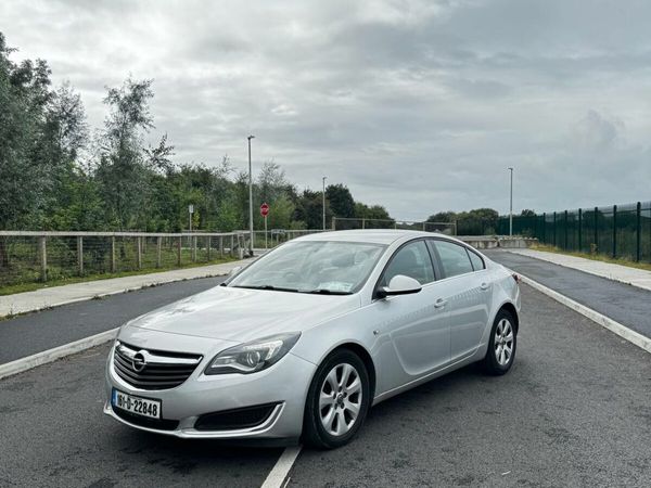 Opel Insignia Saloon, Diesel, 2016, Silver