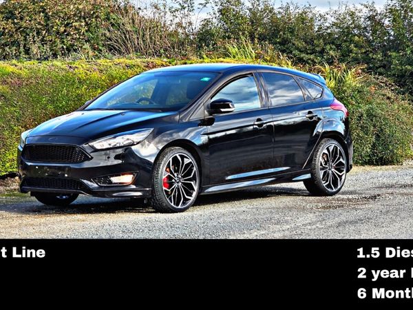 Ford Focus Hatchback, Diesel, 2017, Black