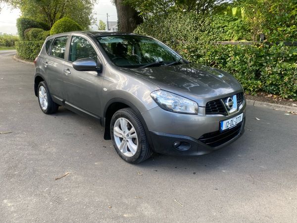 Nissan Qashqai Hatchback, Diesel, 2012, Grey