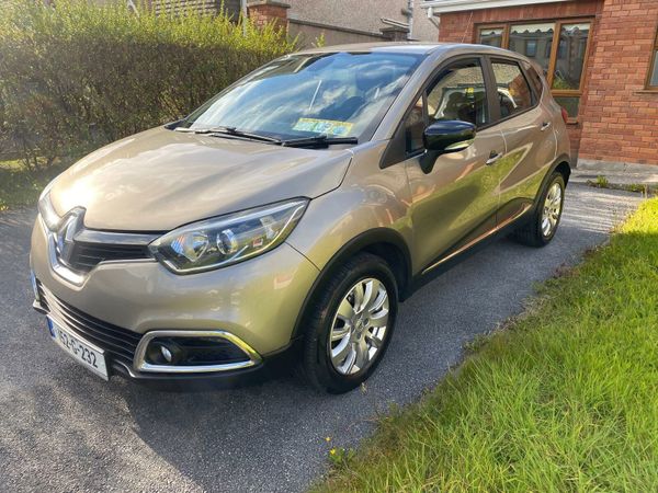 Renault Captur Hatchback, Diesel, 2015, Gold