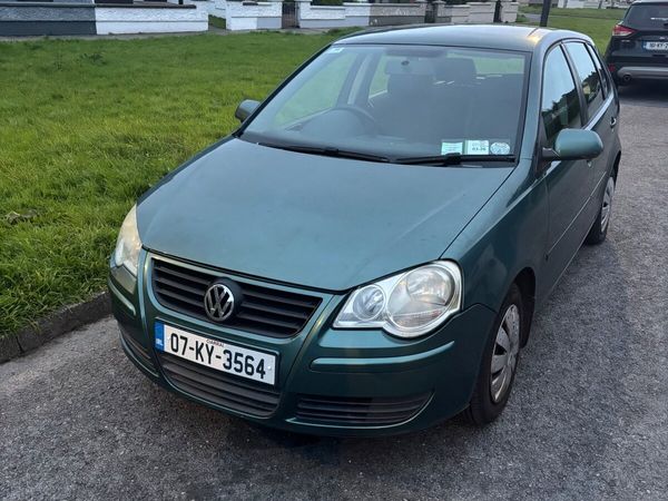 Volkswagen Polo Hatchback, Petrol, 2007, Green