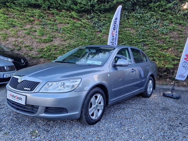 Skoda Octavia Hatchback, Diesel, 2012, Grey