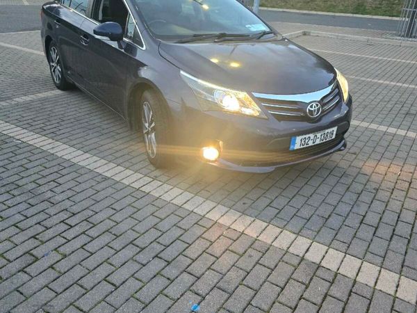 Toyota Avensis Saloon, Diesel, 2013, Blue
