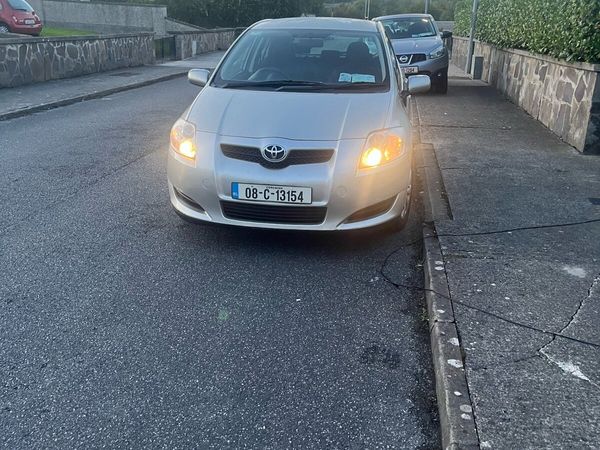 Toyota Auris Hatchback, Petrol, 2008, Silver
