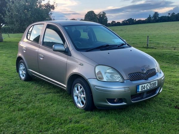 Toyota Yaris Hatchback, Petrol, 2004, Grey