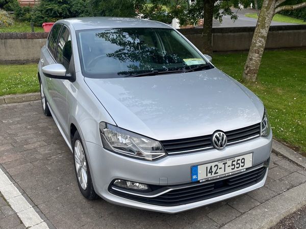 Volkswagen Polo Hatchback, Petrol, 2014, Silver