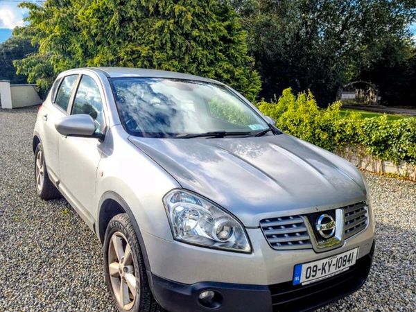 Nissan Qashqai Hatchback, Diesel, 2009, Silver