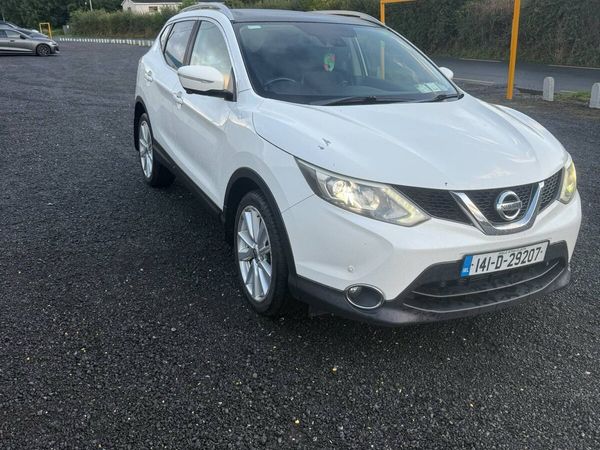 Nissan Qashqai Hatchback, Diesel, 2014, White