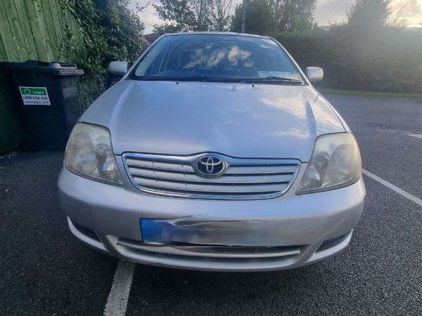 Toyota Corolla Saloon, Petrol, 2006, Silver