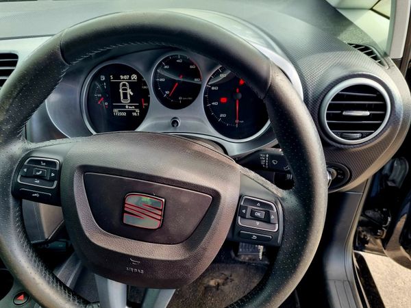 SEAT Leon Hatchback, Diesel, 2012, Black