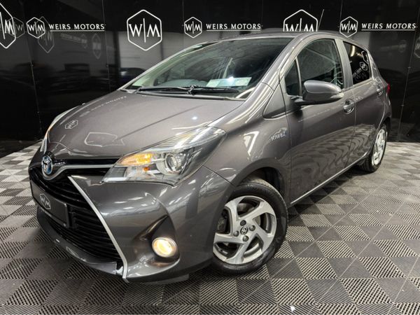 Toyota Yaris Hatchback, Petrol Hybrid, 2016, Grey