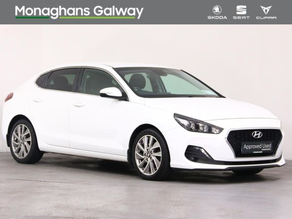 Hyundai i30 Hatchback, Petrol, 2018, White