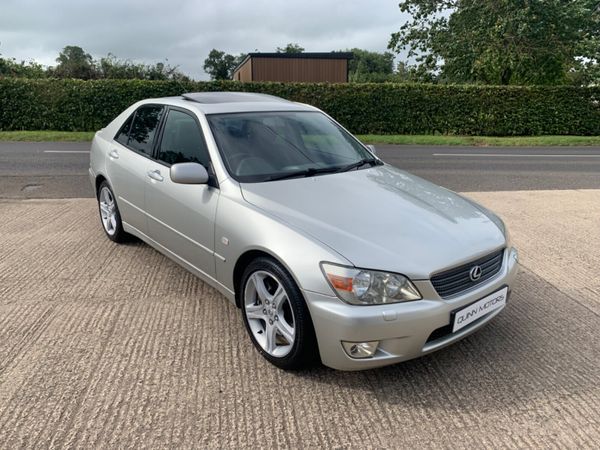 Lexus IS Saloon, Petrol, 2001, Silver