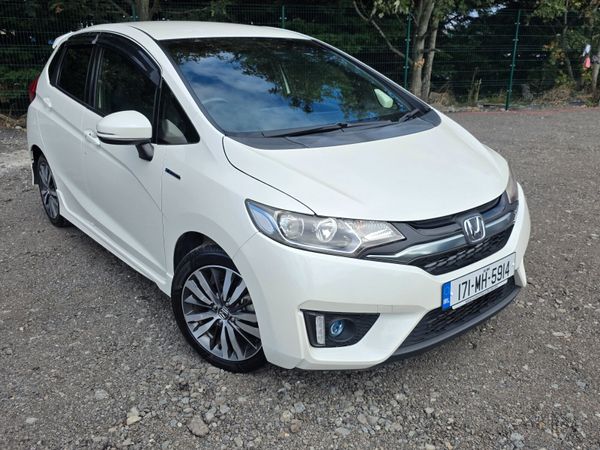 Honda Fit Hatchback, Petrol Hybrid, 2017, White