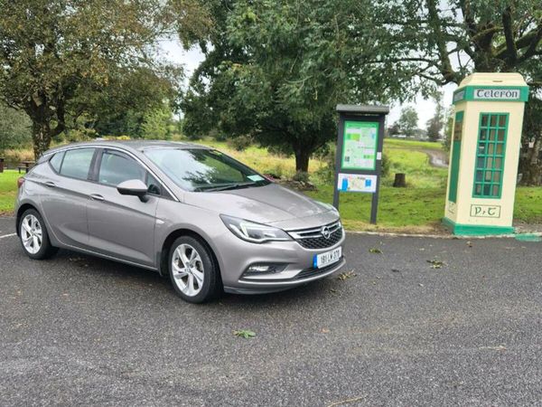 Opel Astra Hatchback, Diesel, 2018, Grey