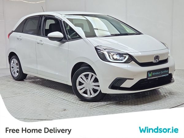Honda Fit Hatchback, Petrol Hybrid, 2021, White