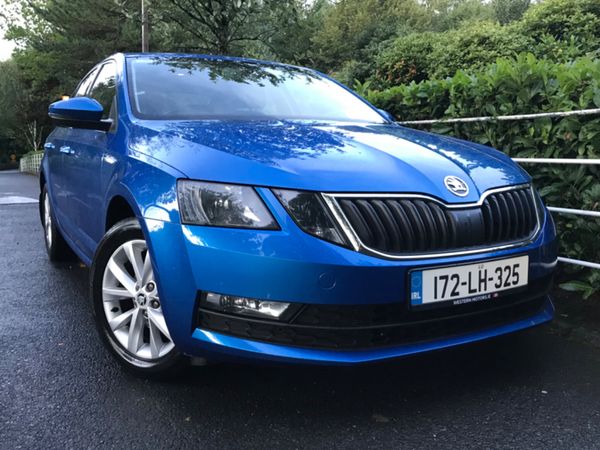 Skoda Octavia Saloon, Diesel, 2017, Blue