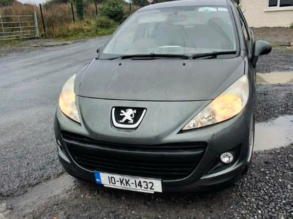 Peugeot 207 Hatchback, Diesel, 2010, Grey