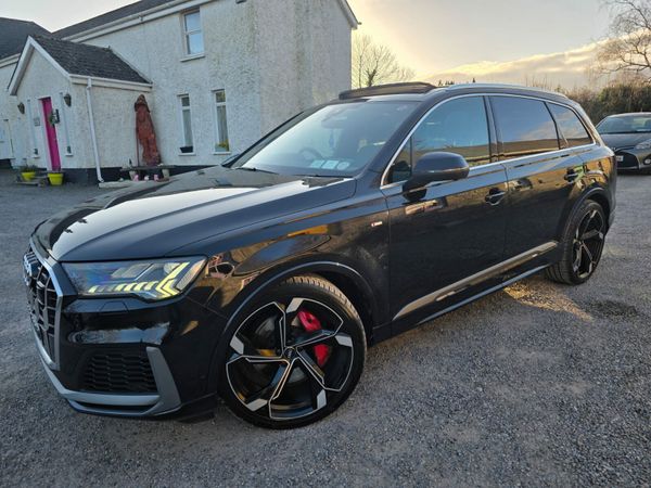 Audi Q7 SUV, Petrol, 2020, Black