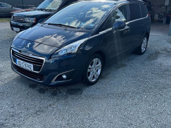 Peugeot 5008 MPV, Diesel, 2015, Blue