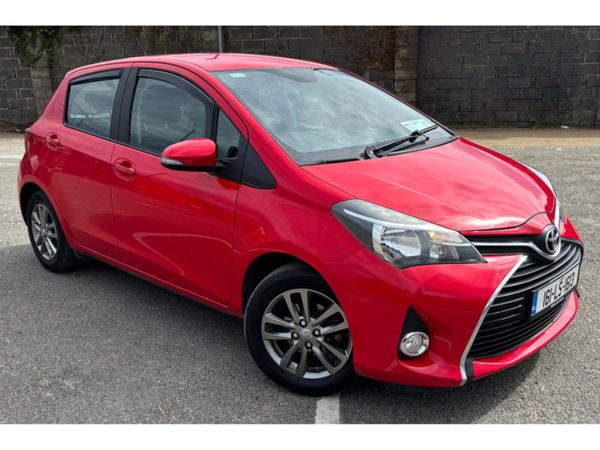 Toyota Yaris Hatchback, Petrol, 2016, Red