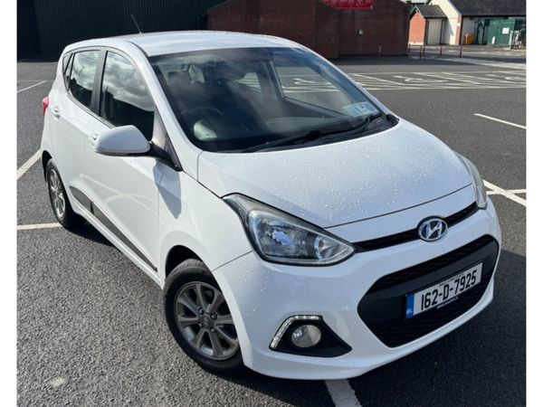 Hyundai i10 Hatchback, Petrol, 2016, White