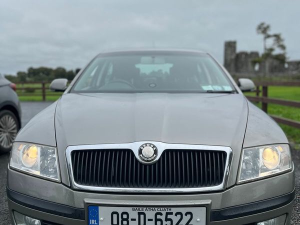 Skoda Octavia Hatchback, Diesel, 2008, Beige