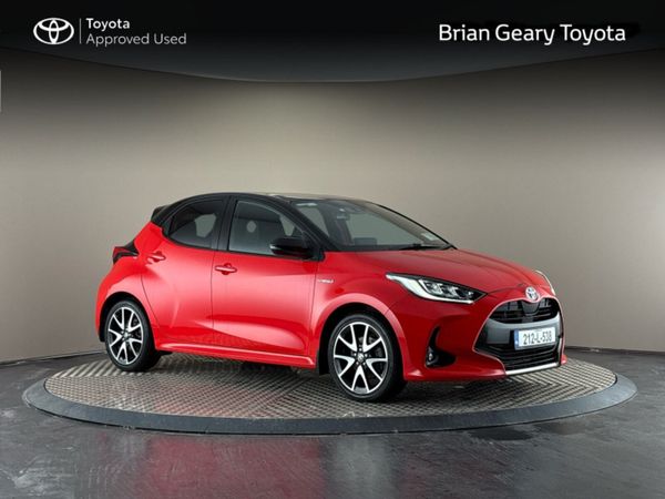 Toyota Yaris Hatchback, Petrol Hybrid, 2021, Red