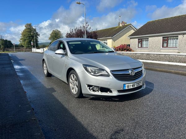 Vauxhall Insignia Hatchback, Diesel, 2016, Silver