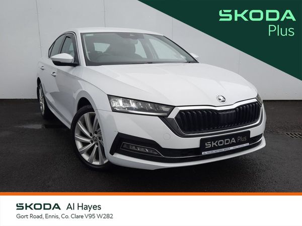 Skoda Octavia Saloon, Diesel, 2022, White