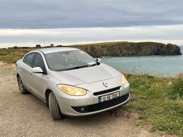 Renault Fluence Saloon, Diesel, 2012, Silver