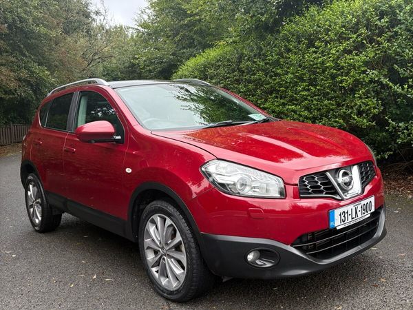 Nissan Qashqai Hatchback, Diesel, 2013, Red