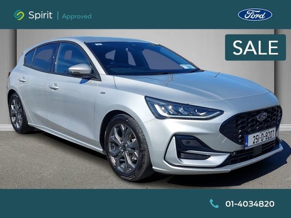 Ford Focus Hatchback, Petrol Hybrid, 2025, Grey
