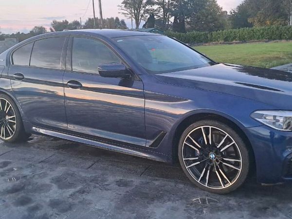 BMW 5-Series Saloon, Petrol Plug-in Hybrid, 2018, Blue