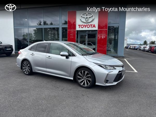 Toyota Corolla Saloon, Petrol Hybrid, 2022, Silver