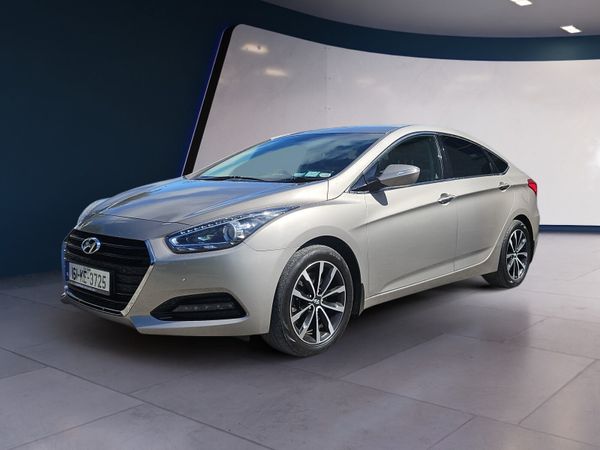Hyundai i40 Saloon, Diesel, 2016, Beige