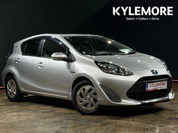 Toyota Aqua Hatchback, Petrol Hybrid, 2020, Silver